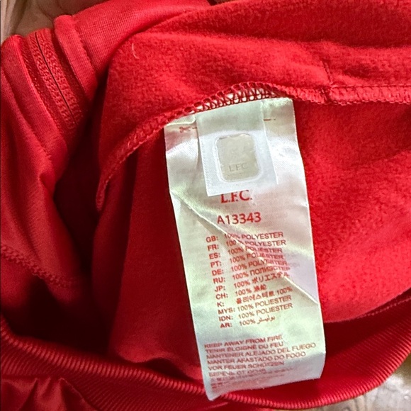 Liverpool FC Istanbul walkout red jacket size small NWT - Picture 6 of 7